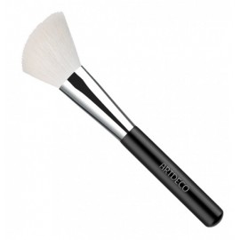 Artdeco Blusher Brush Premium otiņa vaigu sārtumam