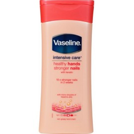 Vaseline Intensive Care Healthy Hands Stronger Nails roku un nagu losjons ar keratīnu 200 ml.